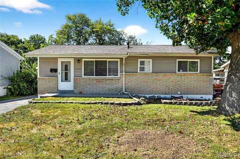 1025 Boone Street, Florissant, MO 63031