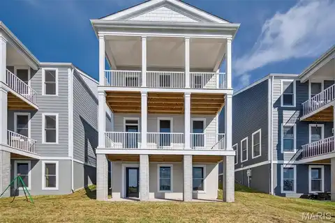 3075 Pirogue Street, Saint Charles, MO 63301