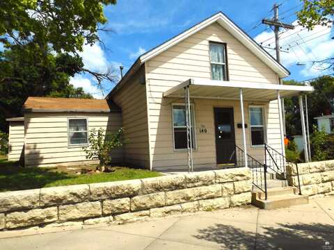 140 E 7th Street, Junction City, KS 66441
