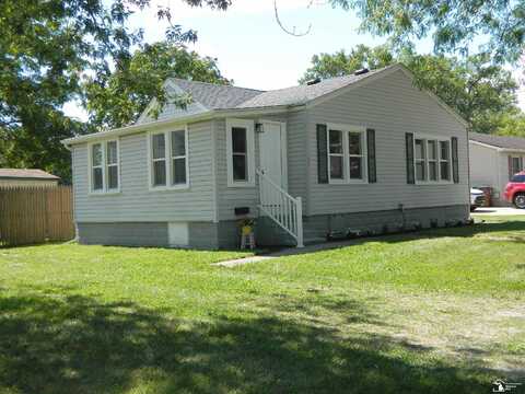 934 E 9th, Monroe, MI 48161