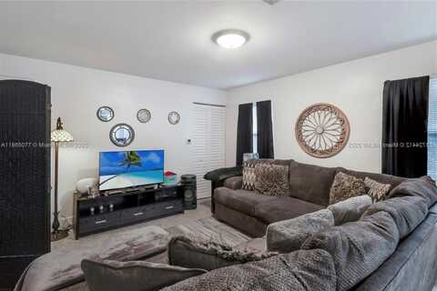 219 NW 7th Ct, Hallandale Beach, FL 33009