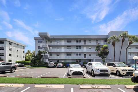 110 Royal Park Dr, Oakland Park, FL 33309