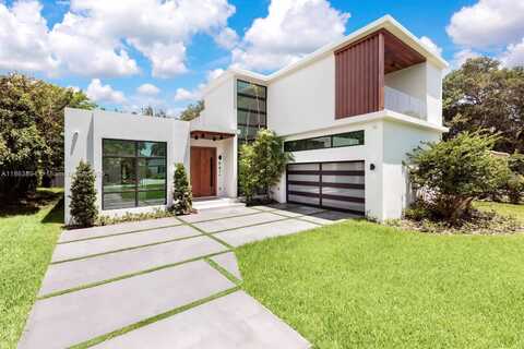 941 NE 92nd St, Miami Shores, FL 33138