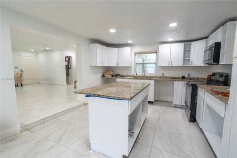 121 east 3rd street, Lehigh Acres, FL 33936