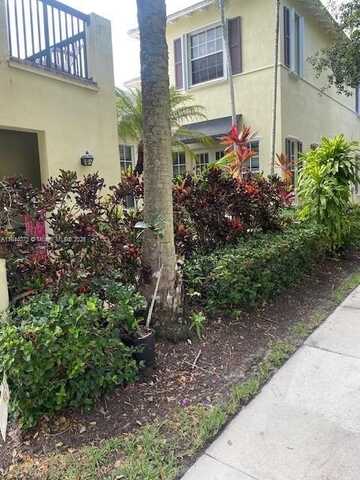 138 Inkberry, Jupiter, FL 33458