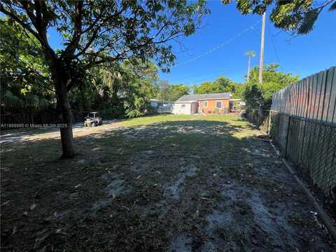 12230 NW 8th Ave, North Miami, FL 33168