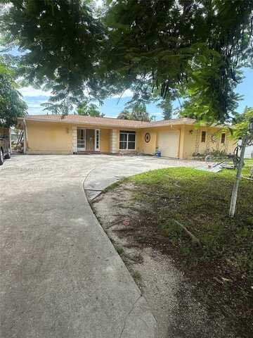 2072 44th St SW, Other City - In The State Of Florida, FL 34116