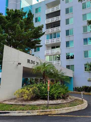 919 Hillcrest Dr, Hollywood, FL 33021