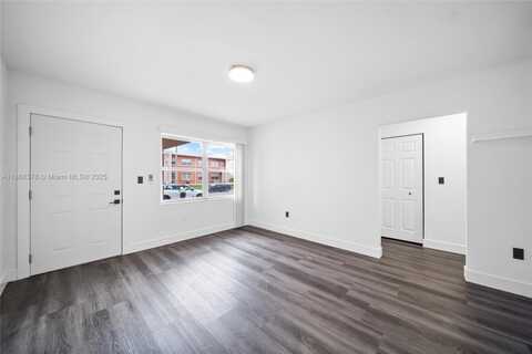 3551 SW 10th St, Miami, FL 33135