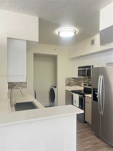 987 SW 37th Ave, Miami, FL 33135