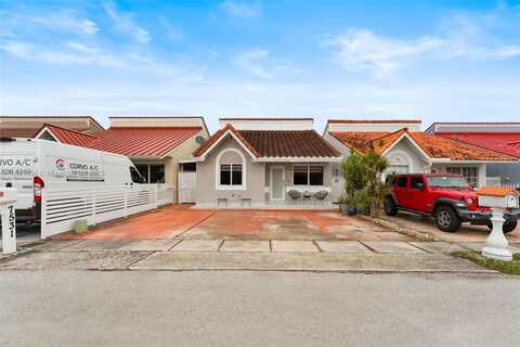 7531 W 29th Way, Hialeah, FL 33018