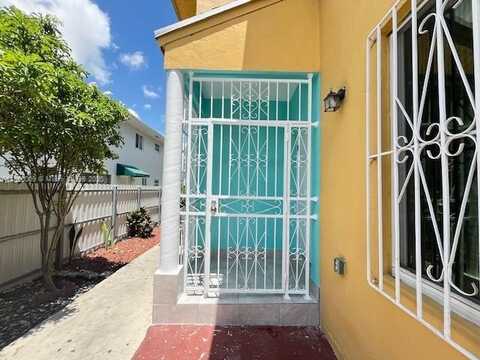 1613 NW 16th St, Miami, FL 33125