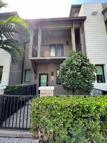 8332 NW 51st Ter, Doral, FL 33166