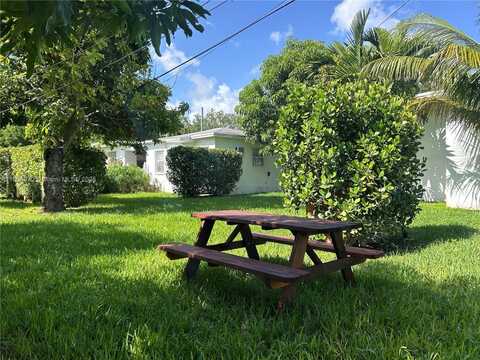 601 NW 90th St, El Portal, FL 33150