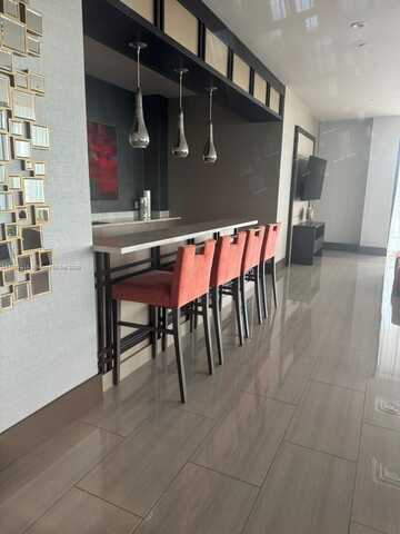 5252 NW 85th Ave, Doral, FL 33166