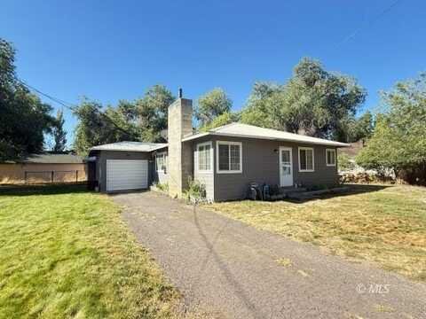 607 W 3rd St, Alturas, CA 96101