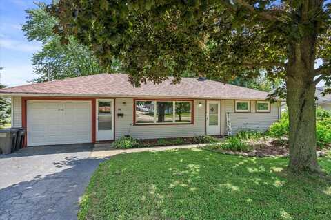627 Pine St, Mukwonago, WI 53149