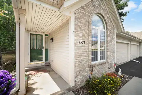 1521 Quietwood Ln, West Bend, WI 53090