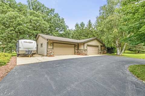 403 Bron Derw Dr, Wales, WI 53183