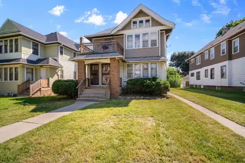 2854 N 47th St, Milwaukee, WI 53210