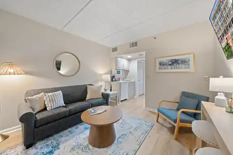 335 Wrigley Dr, Lake Geneva, WI 53147