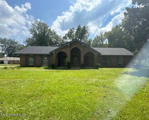 100 W Pecan Tree Lane, Vicksburg, MS 39183