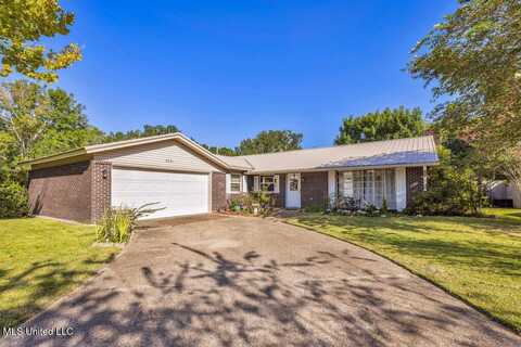 3201 Nottingham Road, Ocean Springs, MS 39564