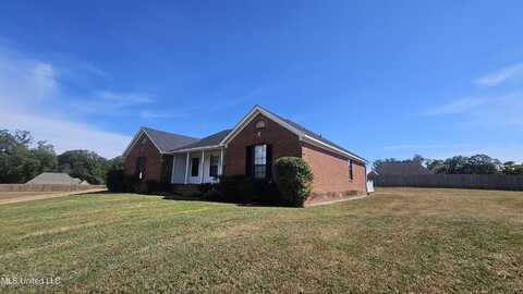 104 Masters Cove, Senatobia, MS 38668