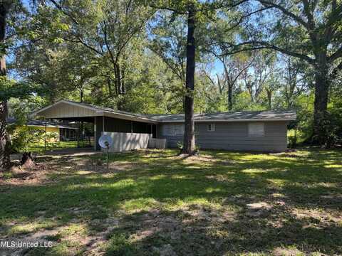 1340 Woody Drive, Jackson, MS 39212