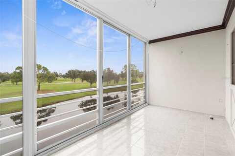 7461 W COUNTRY CLUB DRIVE N, SARASOTA, FL 34243