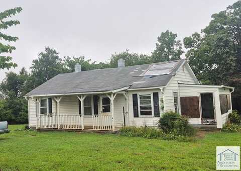 1189 Concord Rd, Chatham, VA 24531