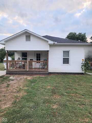 1327 S 4th Street, Clinton, IN 47842