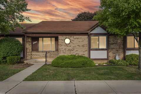16874 Kingsbrooke, Clinton Township, MI 48038