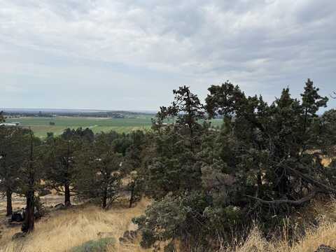 8590 NW 3rd Street, Terrebonne, OR 97760