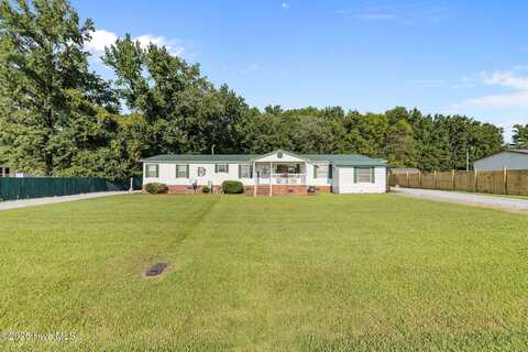 88 Holiday Lane, Newton Grove, NC 28366