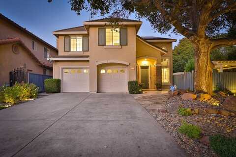 4072 Bouquet Park LN, SAN JOSE, CA 95135