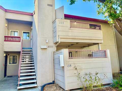 7 Lancaster CIR 235, BAY POINT, CA 94565