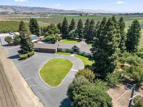 7096 Holsclaw RD, GILROY, CA 95020