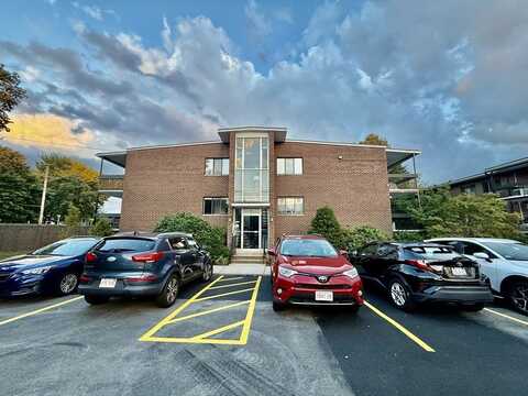 160 Elm St, Braintree, MA 02184