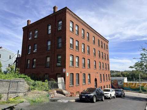 24 Charlton Street, Worcester, MA 01610