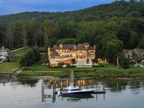 18 Clay Court, Rumson, NJ 07760