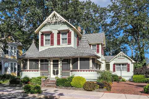 104 Central Avenue, Island Heights, NJ 08732
