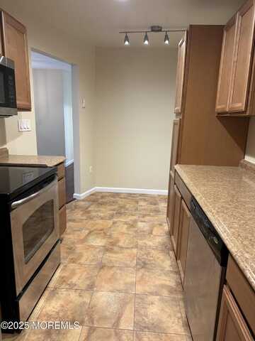 97 Arrowood Road, Manalapan, NJ 07726