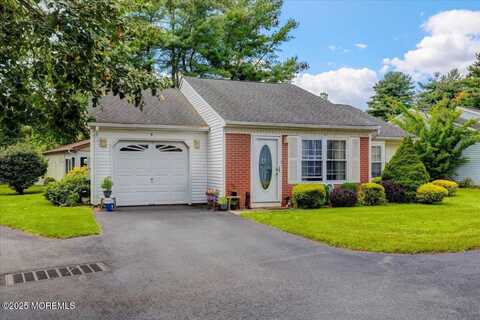 5 Jaffreyton Close, Freehold, NJ 07728