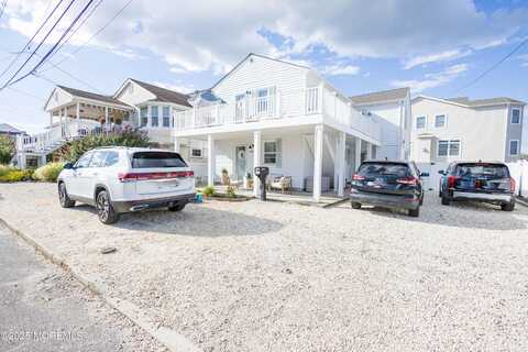 115 White Avenue, Lavallette, NJ 08735