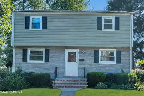 89 Barkalow Avenue, Freehold, NJ 07728