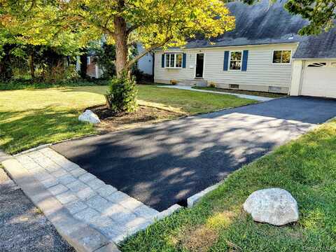 115 Wappanocca Avenue, Rye, NY 10580