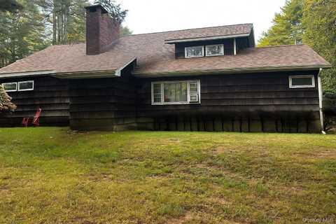 90 Hillside Road, Barryville, NY 12719