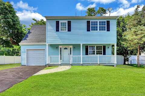 125 Smith Street, Central Islip, NY 11722
