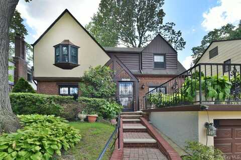 139-30 Coolidge Avenue, Briarwood, NY 11435